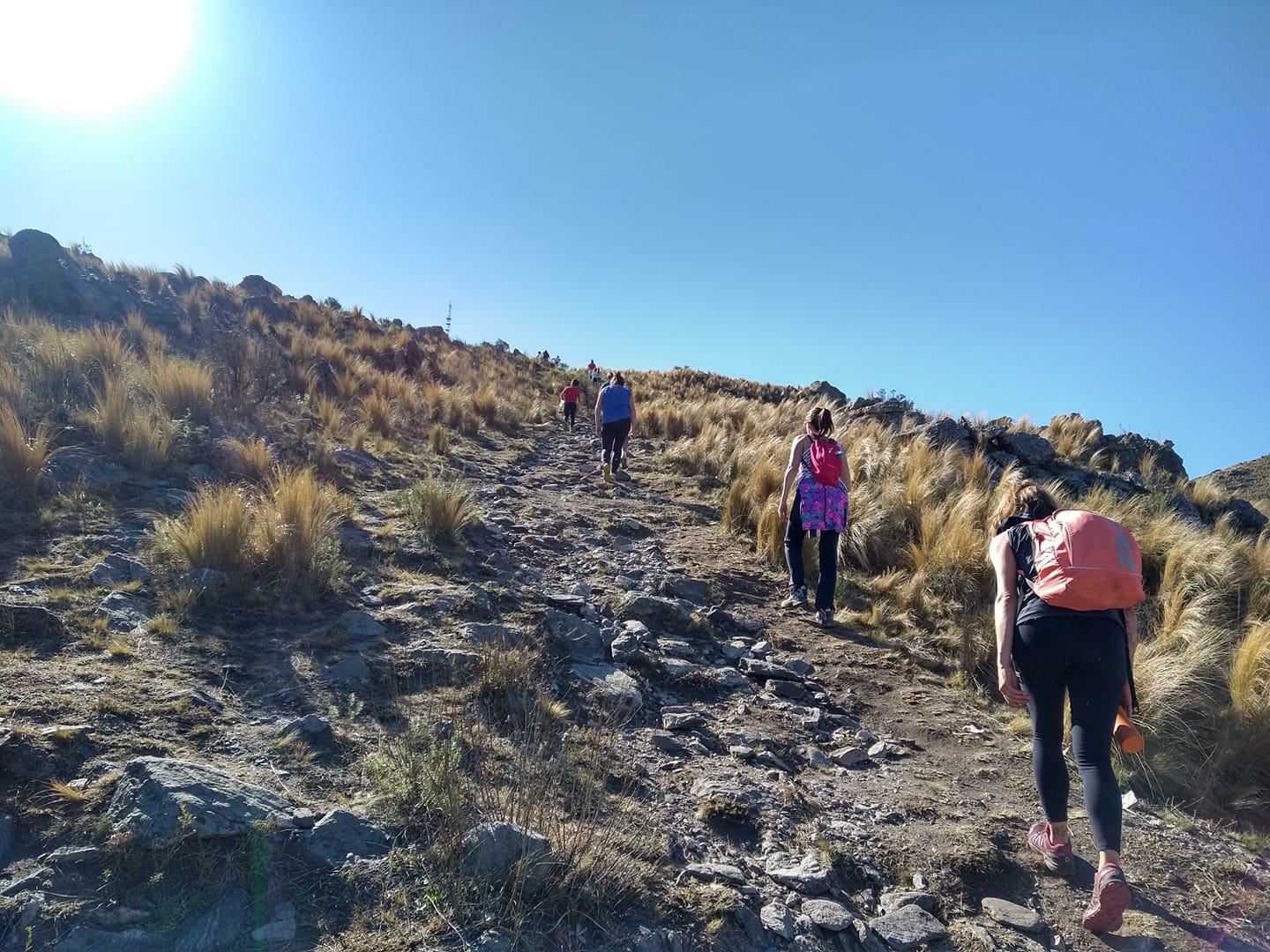 En La Falda, Cerro La Banderita, una experiencia de aire puro | Destino Córdoba