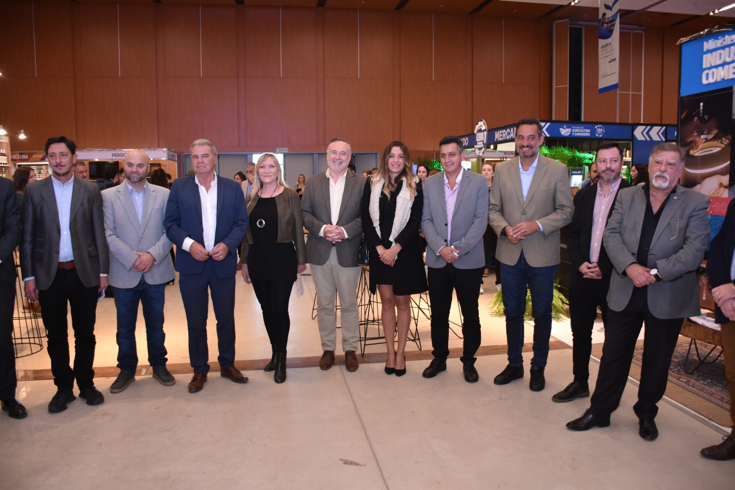 EXPO DELICATESSEN Y VINOS